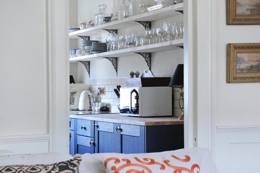 Luxury Regency Apartment in Bath City Centre with Free Parking room 3